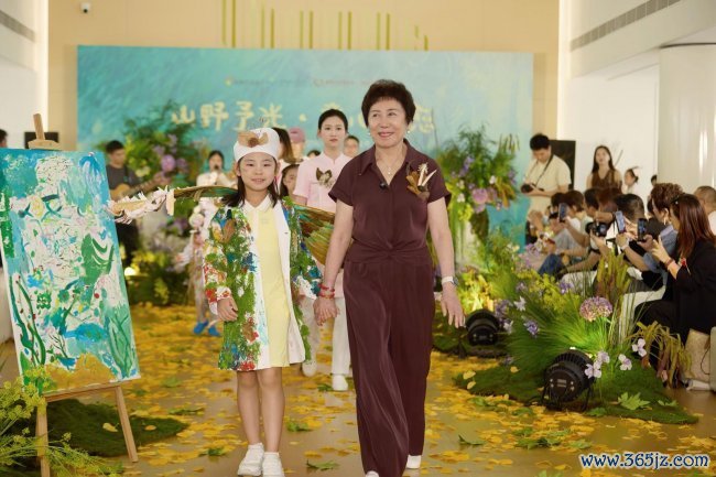 对话儿童艺术老师家陈吟:让艺术成为深圳儿童病院里的一束光