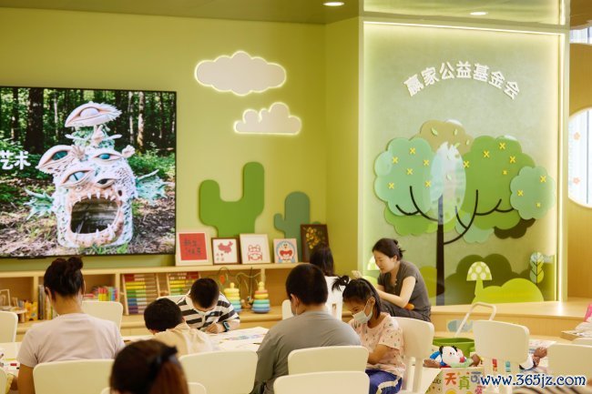 对话儿童艺术老师家陈吟:让艺术成为深圳儿童病院里的一束光