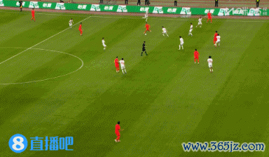 半场战报:U23国足2比0塔吉克斯坦 木塔力甫闪击张瑷晖头球立功