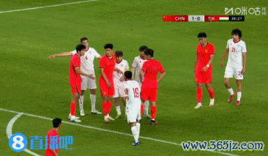 半场战报:U23国足2比0塔吉克斯坦 木塔力甫闪击张瑷晖头球立功