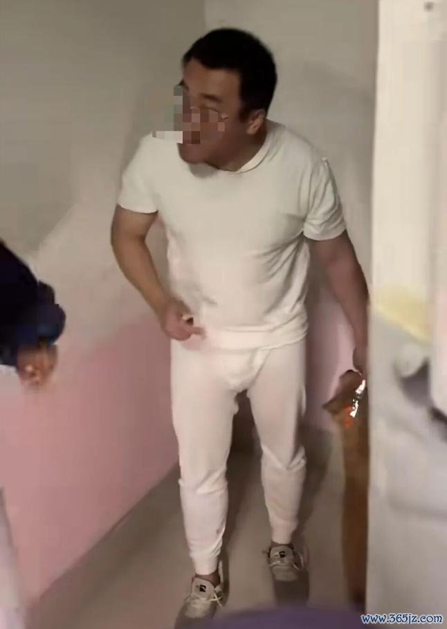 “山姆打包哥”被曝伪装领养虐杀动物 全网愤怒警方介入